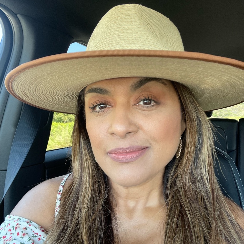 Meet your Posher, Denise